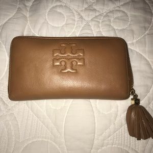 Tory Burch Thea Tassel Wallet